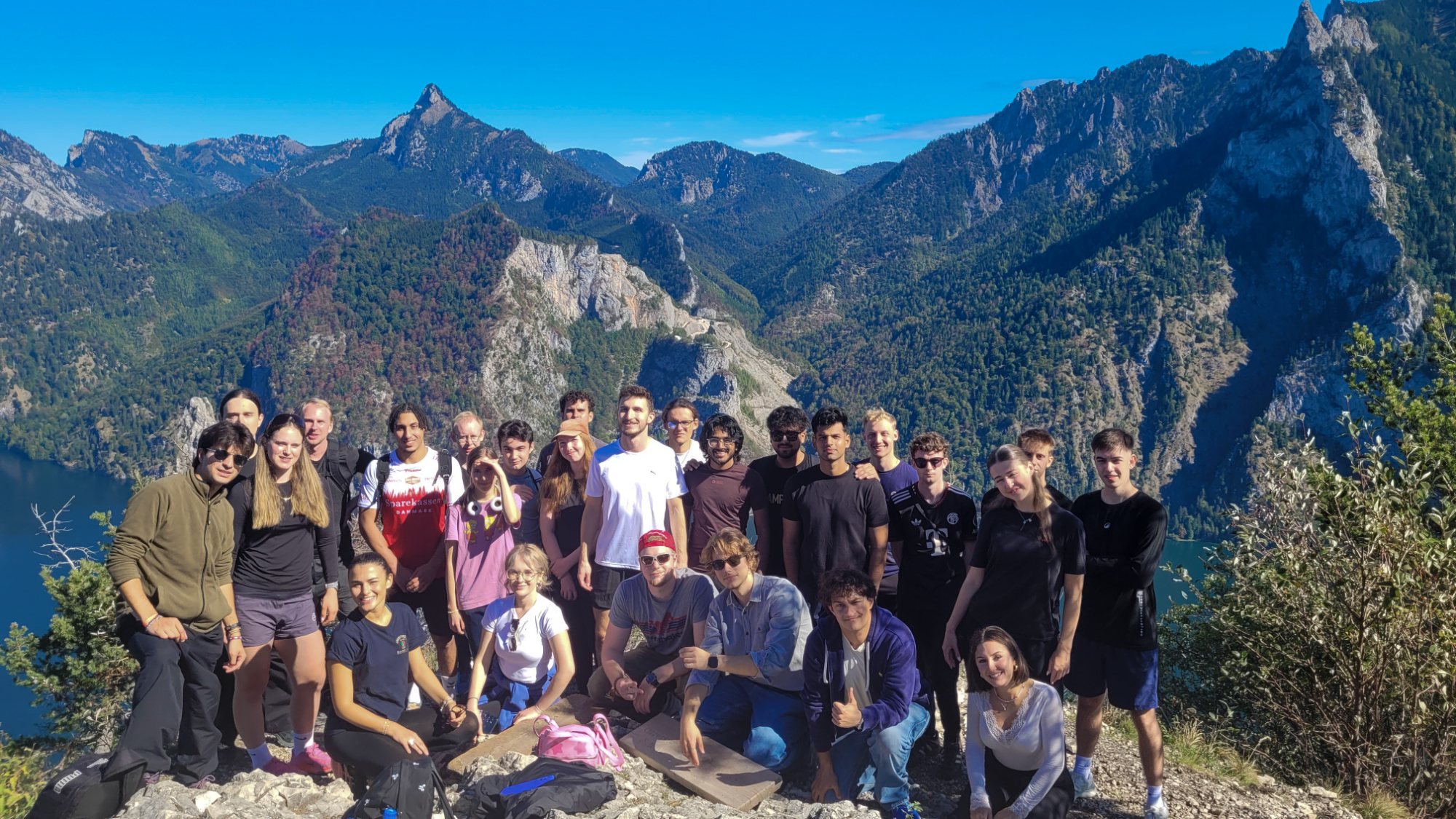 Exchange students, buddies and SNJKU members at the Sonnstein summit